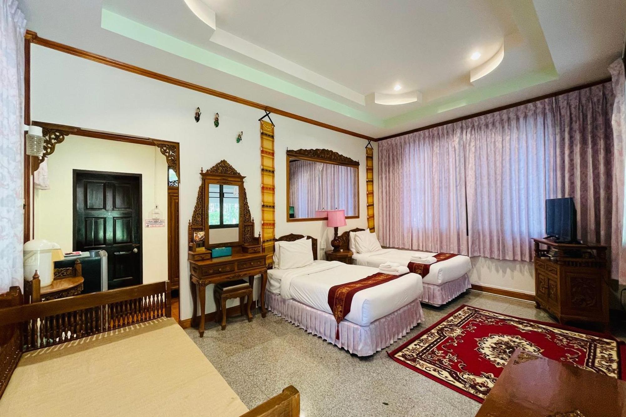 Baan Rim Kwai Paerimnam Resort Kanchanaburi Bagian luar foto