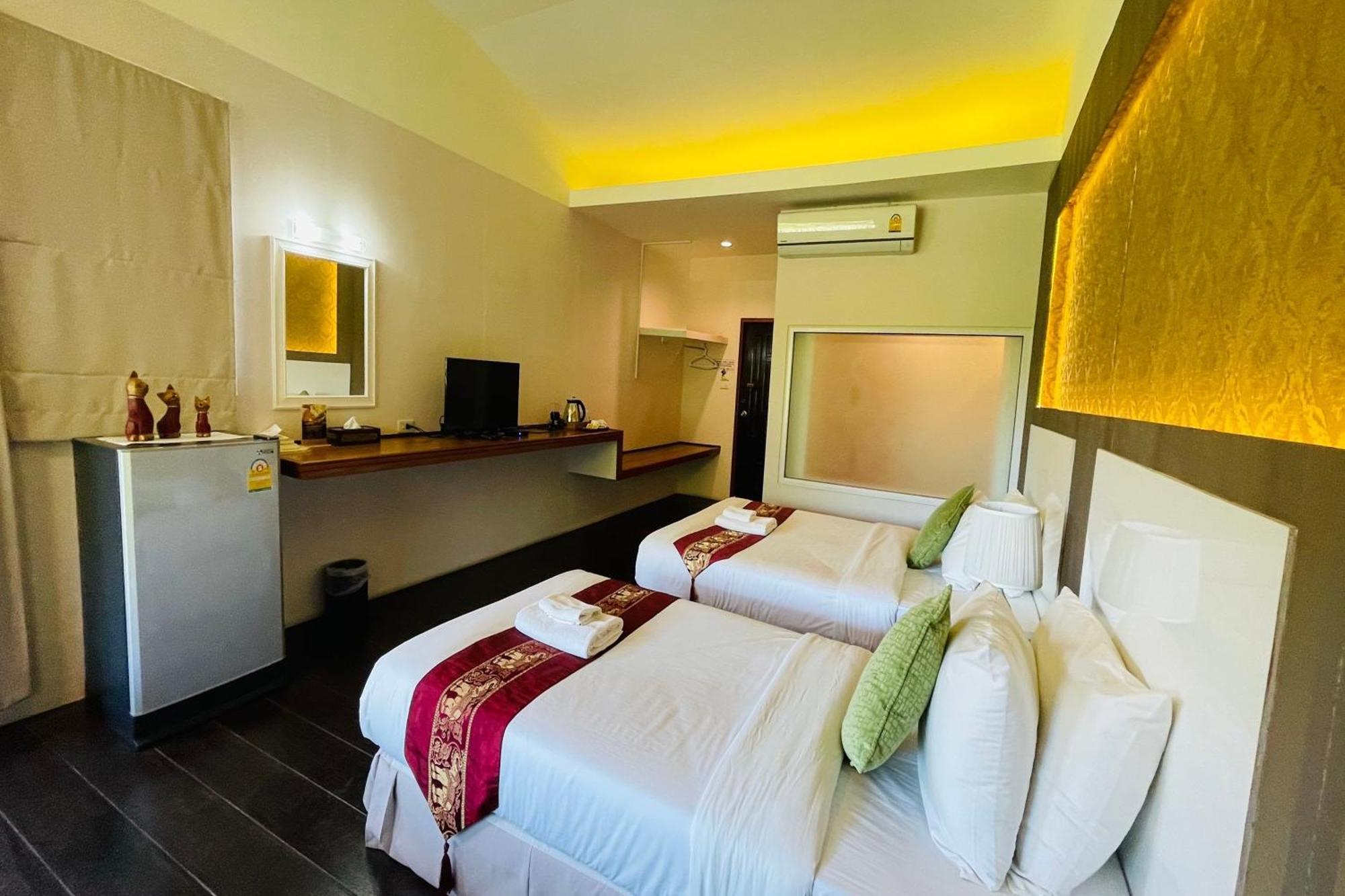 Baan Rim Kwai Paerimnam Resort Kanchanaburi Bagian luar foto