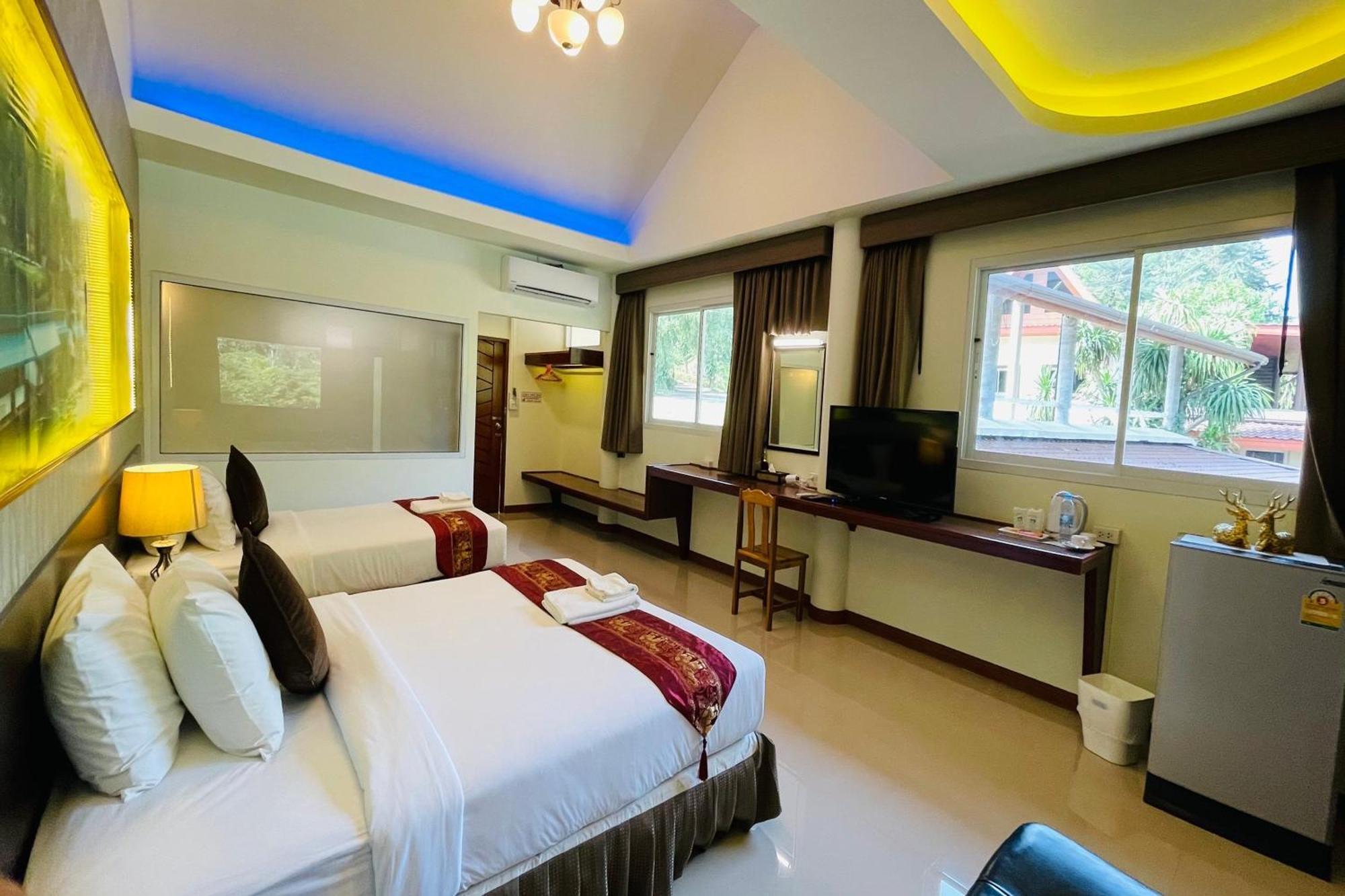 Baan Rim Kwai Paerimnam Resort Kanchanaburi Bagian luar foto