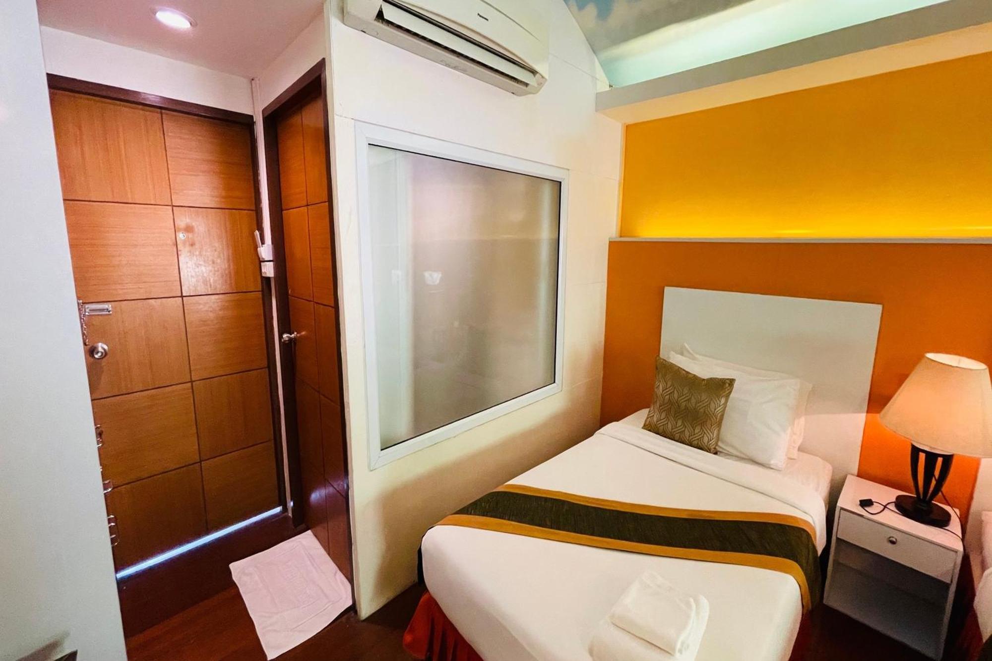 Baan Rim Kwai Paerimnam Resort Kanchanaburi Bagian luar foto