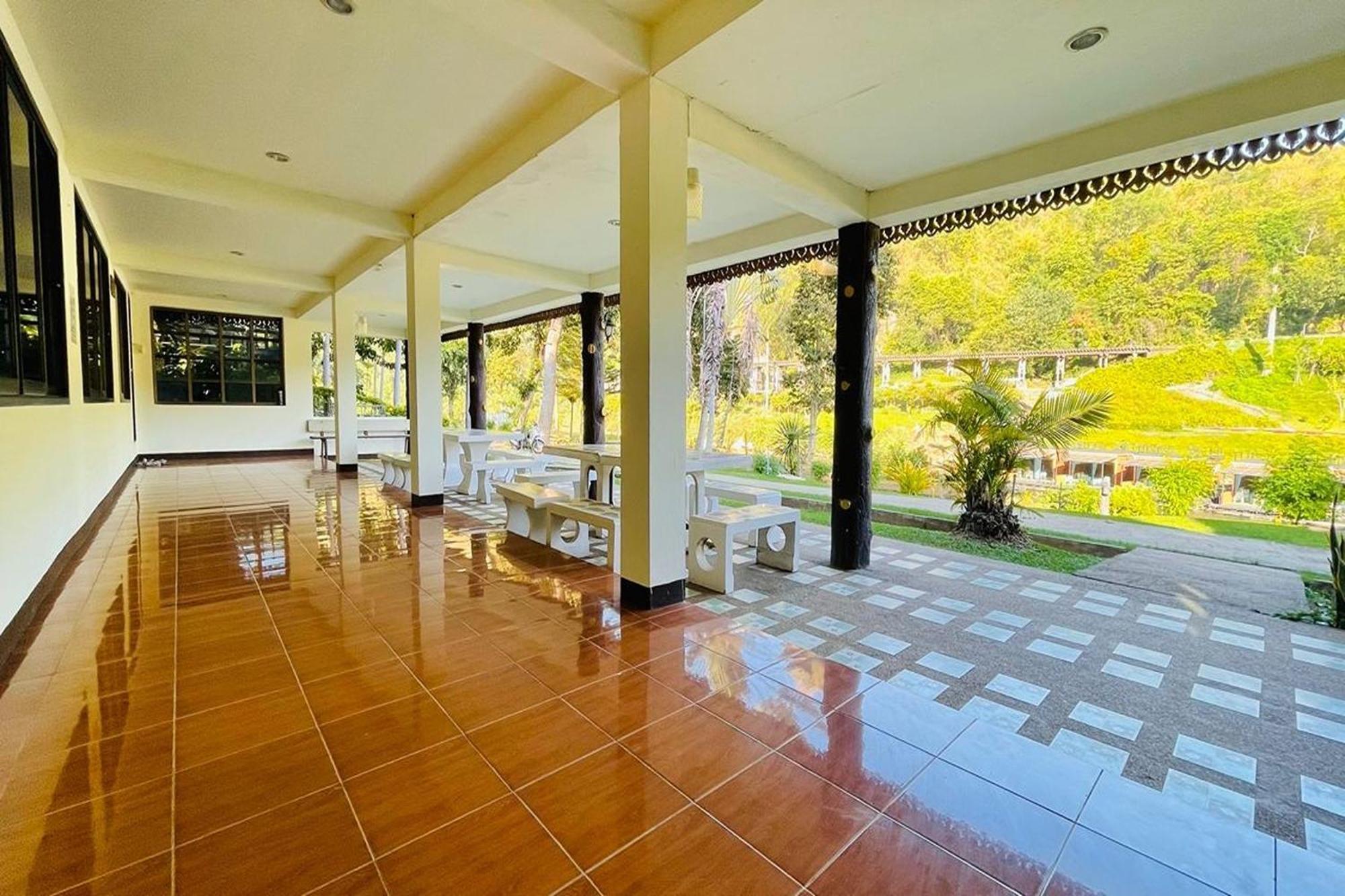 Baan Rim Kwai Paerimnam Resort Kanchanaburi Bagian luar foto